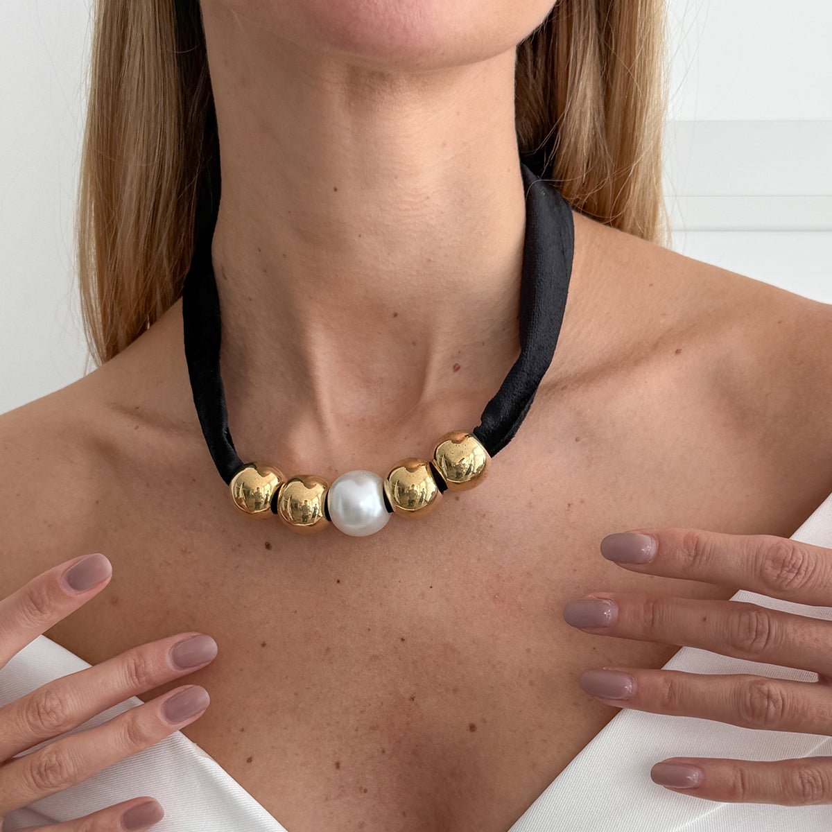 Leopard Print Velvet Choker Pearl Beaded Gold Tone Retro Y2K Necklace - ArtGalleryZen