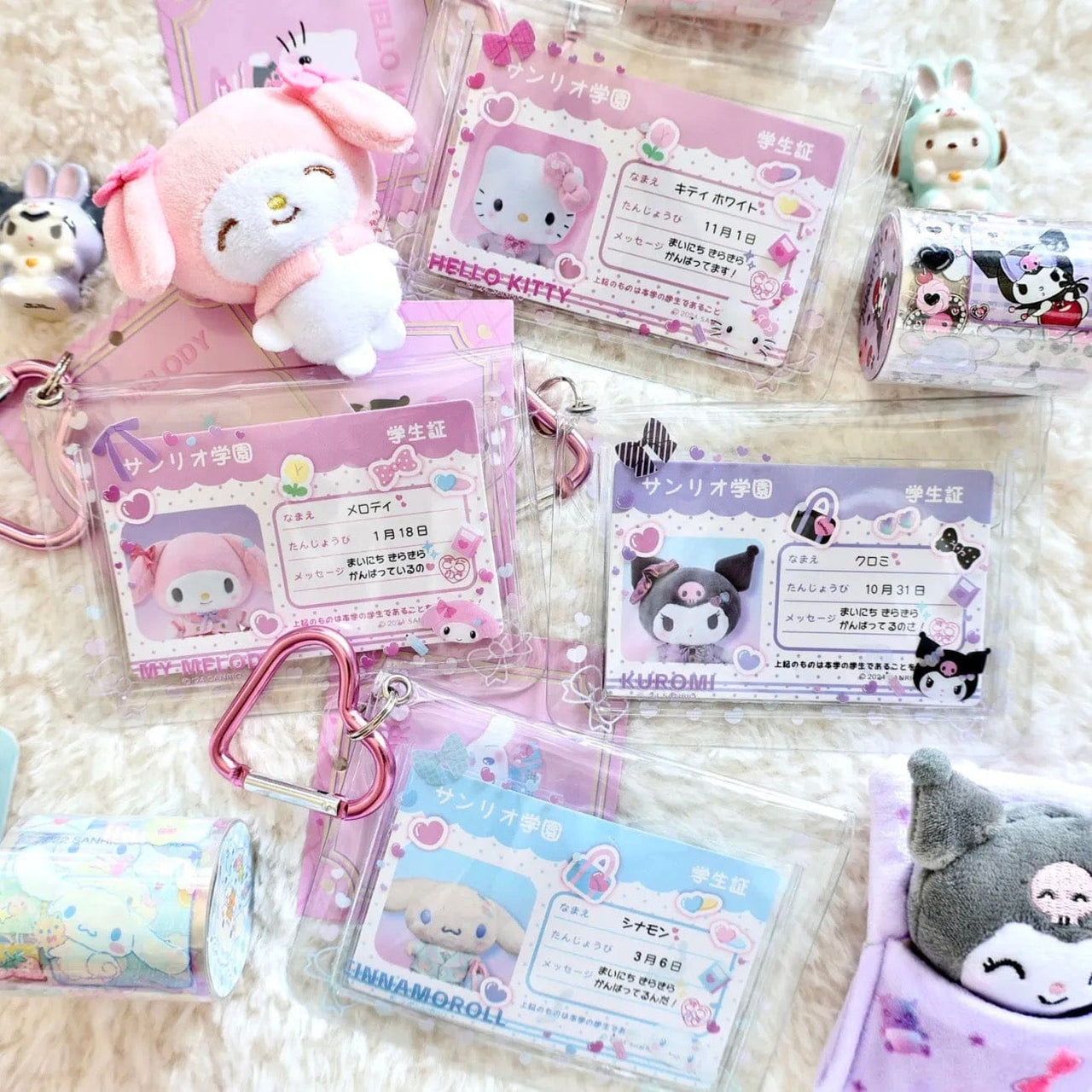 Lovely Sanrio Kpop Heart Keychain Photocard Holder - ArtGalleryZen