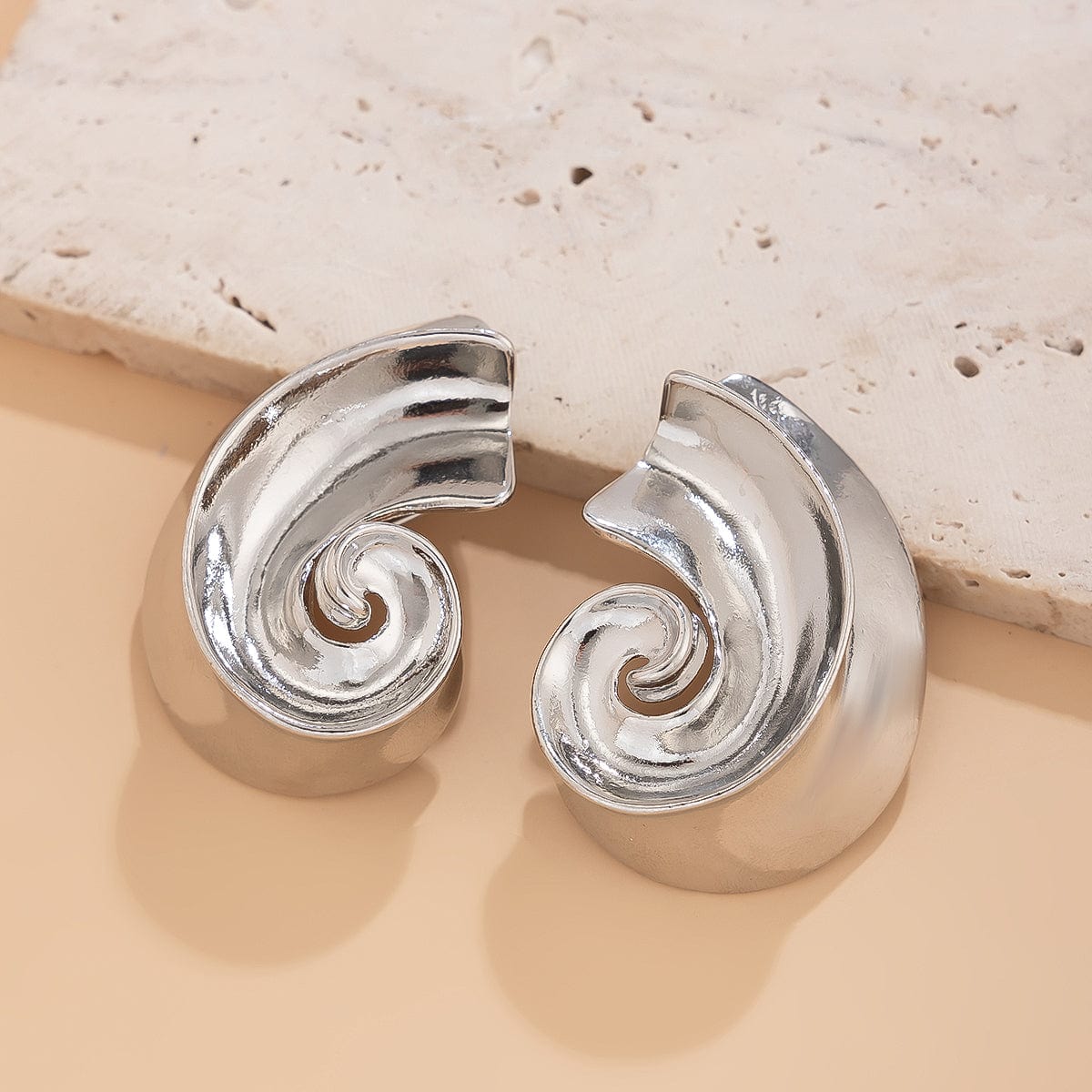 Metallic Chunky Conch Shaped Stud Earrings