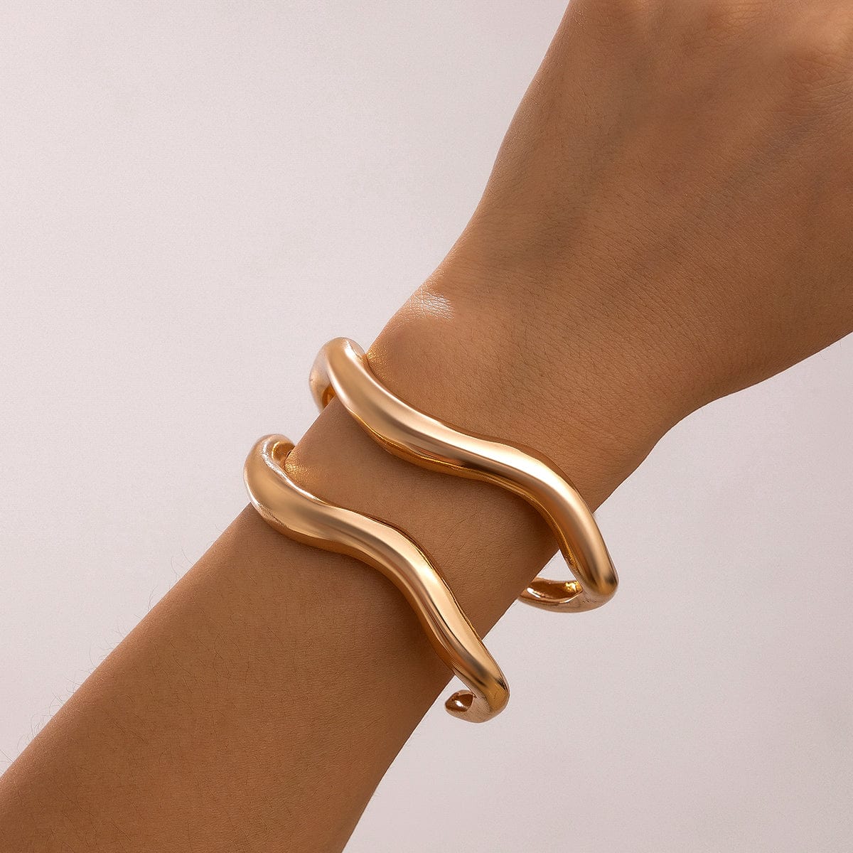 Minimalist 2Pcs Glossy Curved Open Bangle Bracelet Set