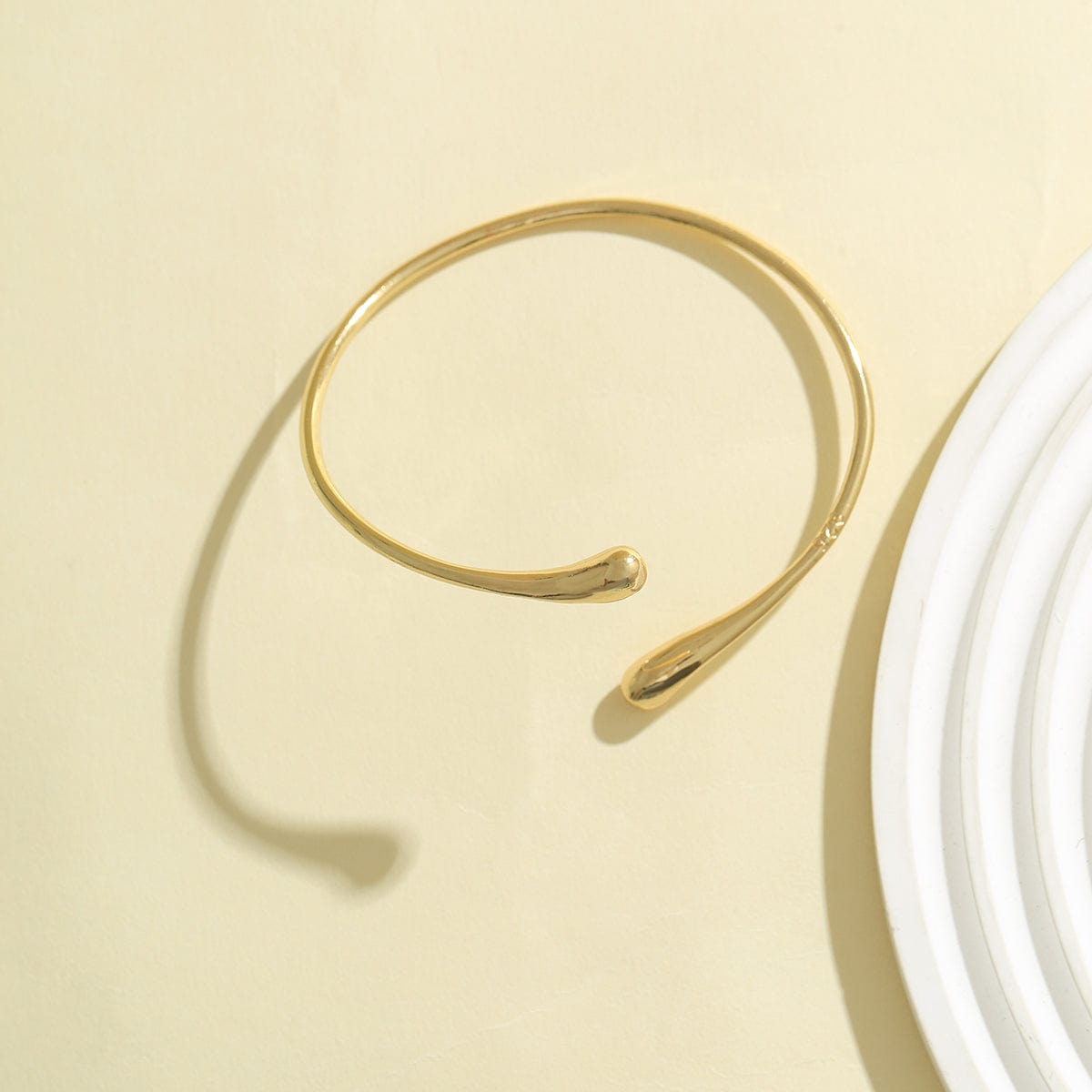 Minimalist Abstract Waterdrop Shape Arm Band