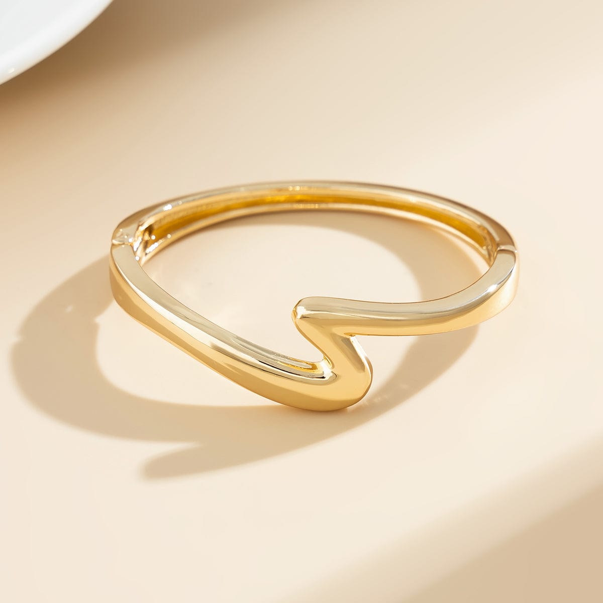 Minimalist Chic Lightning Pattern Bangle Bracelet