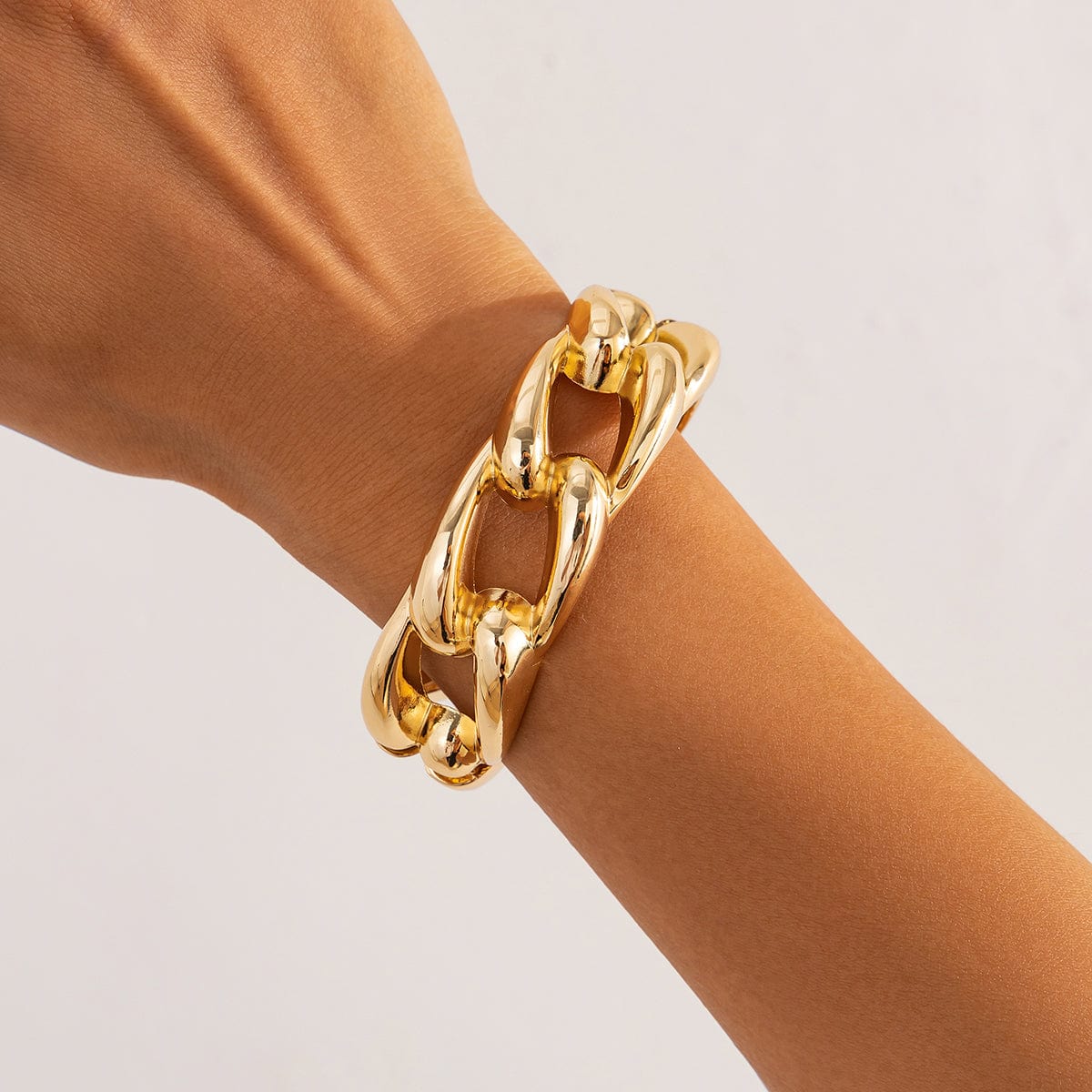 Minimalist Chunky Curb Chain Shape Bangle Bracelet - ArtGalleryZen