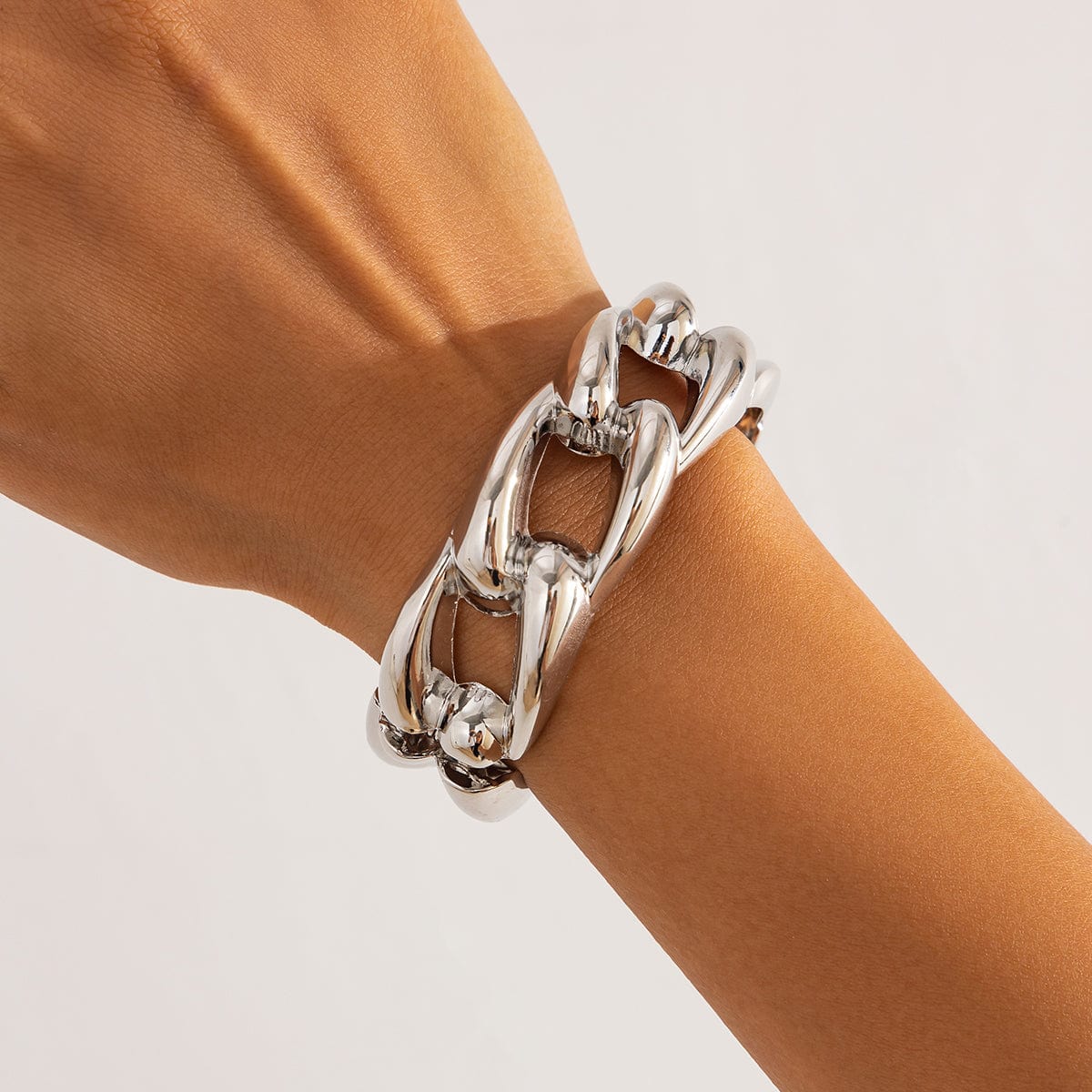 Minimalist Chunky Curb Chain Shape Bangle Bracelet - ArtGalleryZen