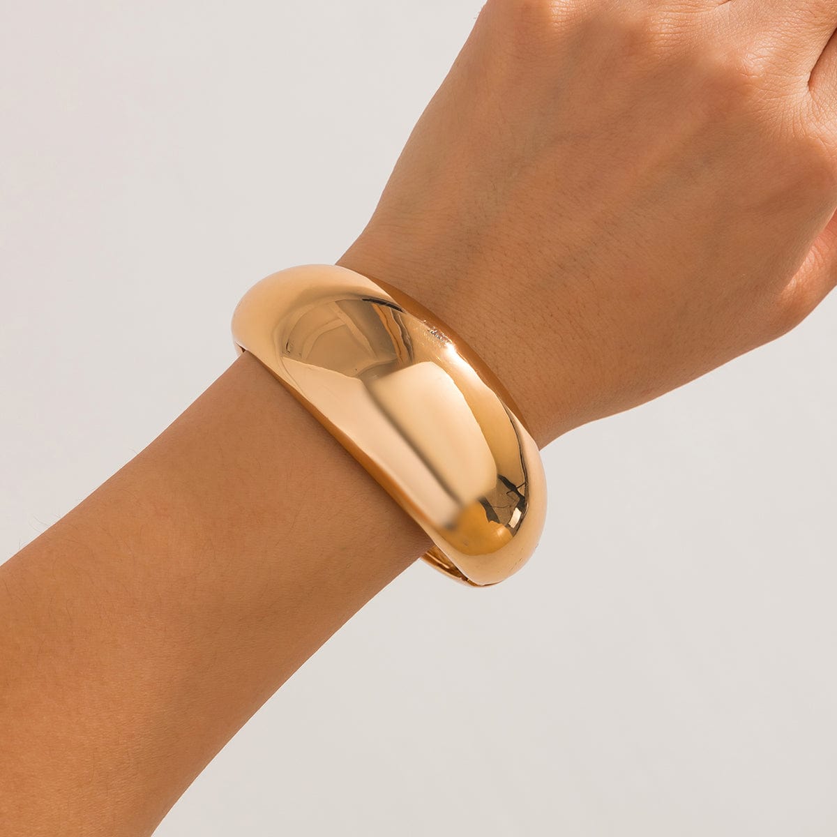 Minimalist Chunky Gold Tone Glossy Bangle Bracelet