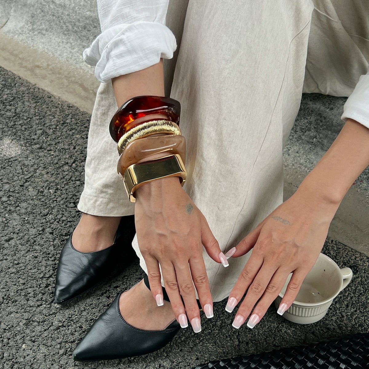 Minimalist Chunky Gold Tone Square Resin Bangle Bracelet Set - ArtGalleryZen