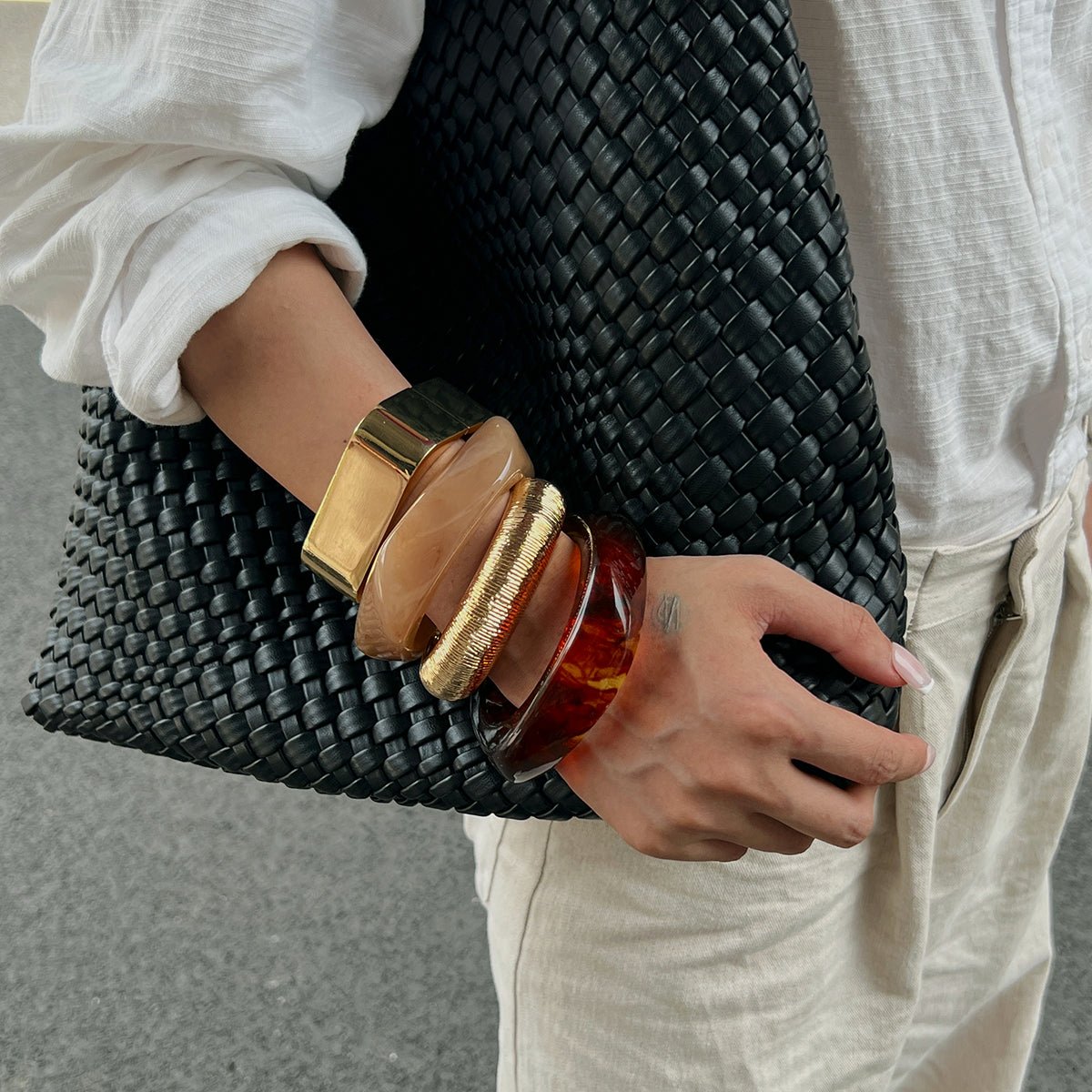 Minimalist Chunky Gold Tone Square Resin Bangle Bracelet Set - ArtGalleryZen