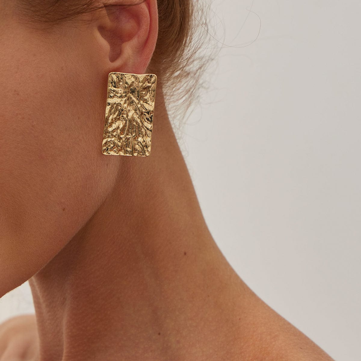 Minimalist Chunky Textured Square Stud Earrings - ArtGalleryZen