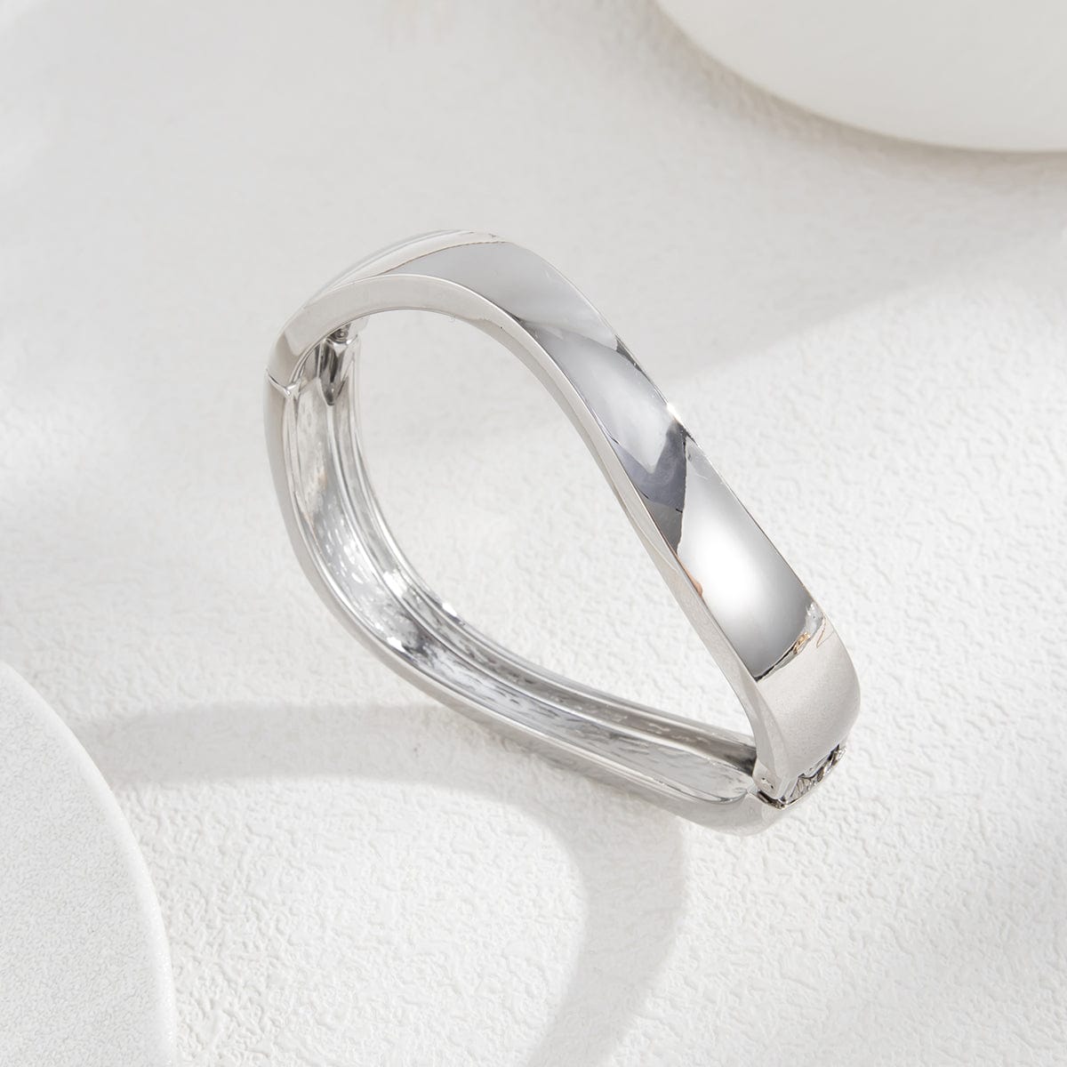 Minimalist Glossy Curved Bangle Bracelet - ArtGalleryZen