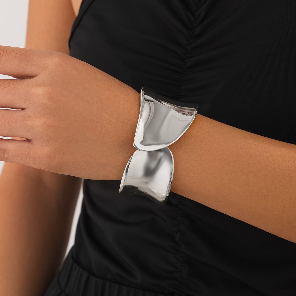 Minimalist Glossy Curved Wrist Cuff Bangle Bracelet