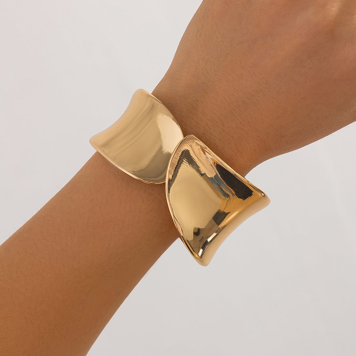 Minimalist Glossy Curved Wrist Cuff Bangle Bracelet