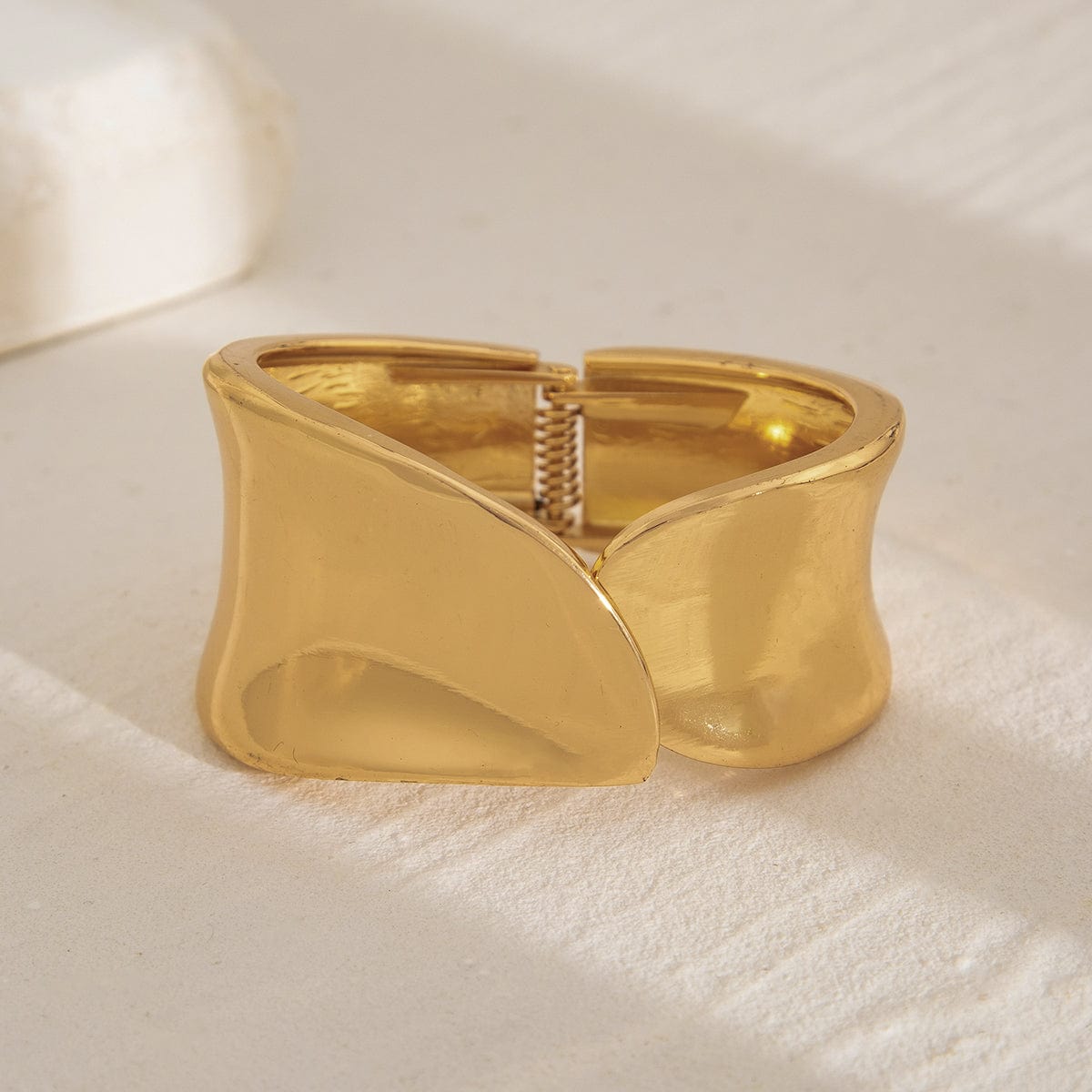 Minimalist Glossy Curved Wrist Cuff Bangle Bracelet