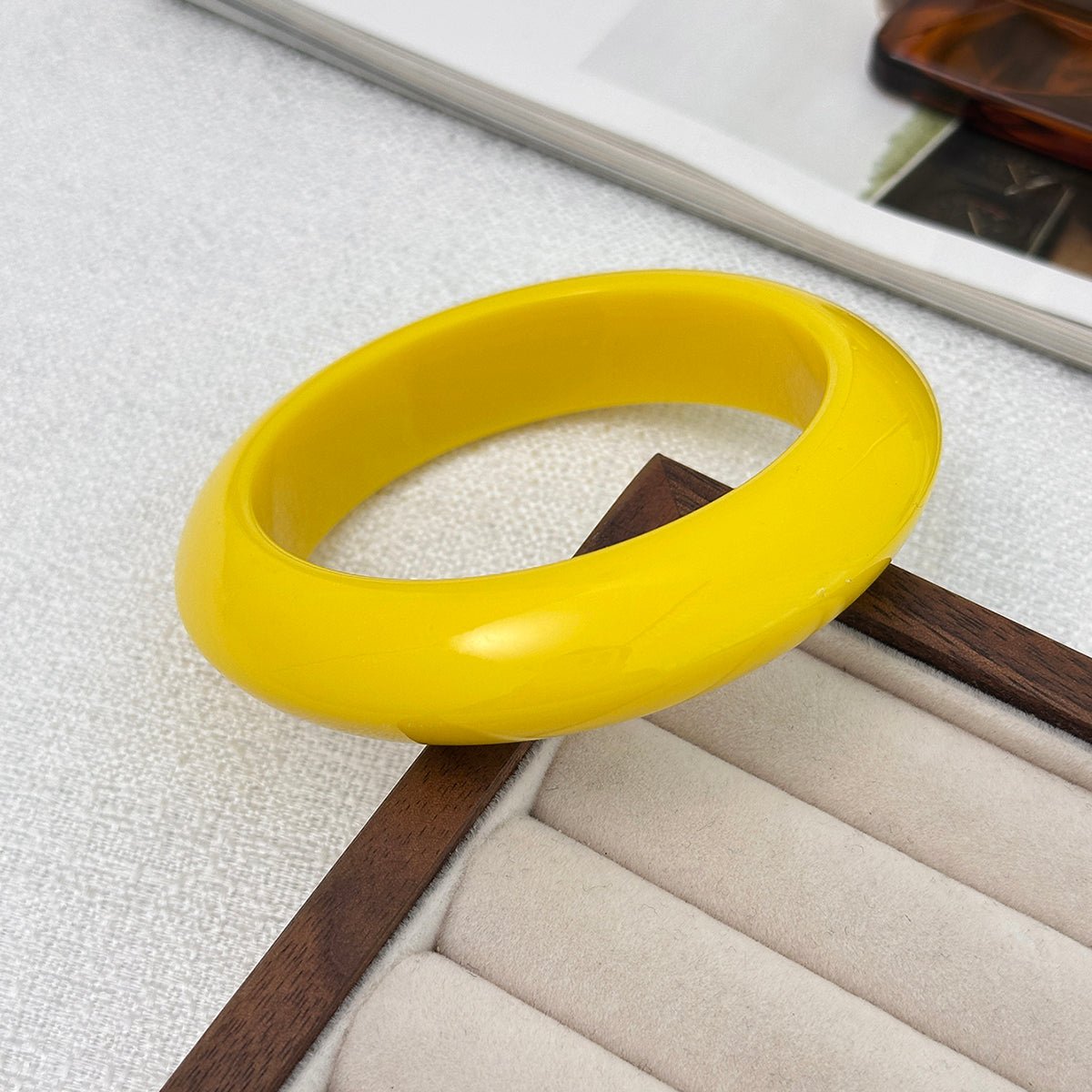 Minimalist Glossy Resin Bangle Bracelet - ArtGalleryZen