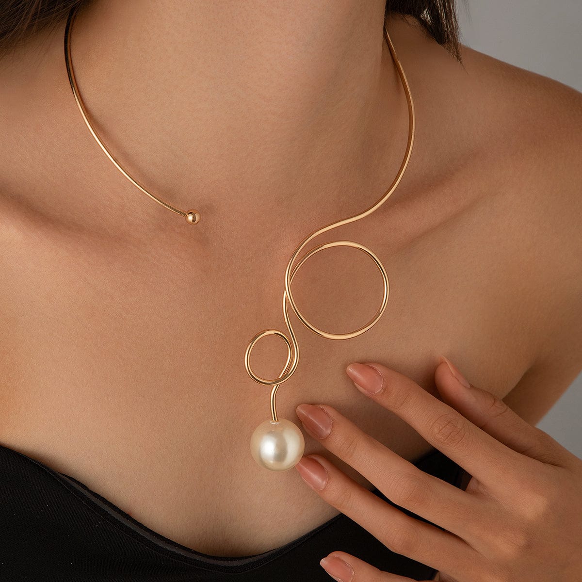 Minimalist Spiral Pearl Pendant Open Collar Necklace