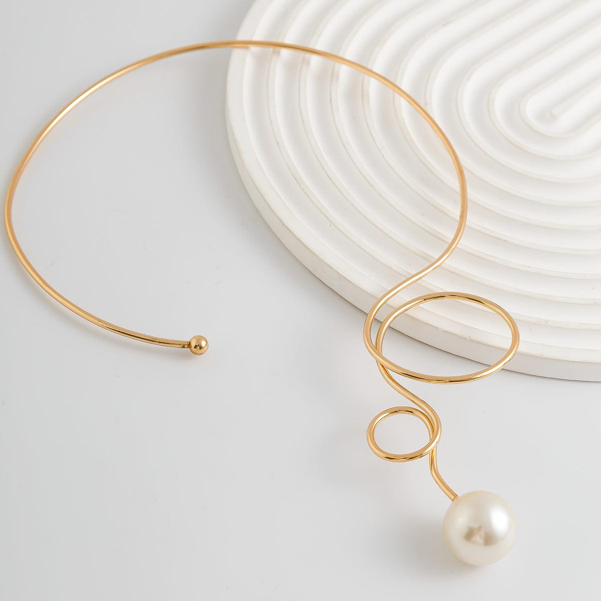 Minimalist Spiral Pearl Pendant Open Collar Necklace