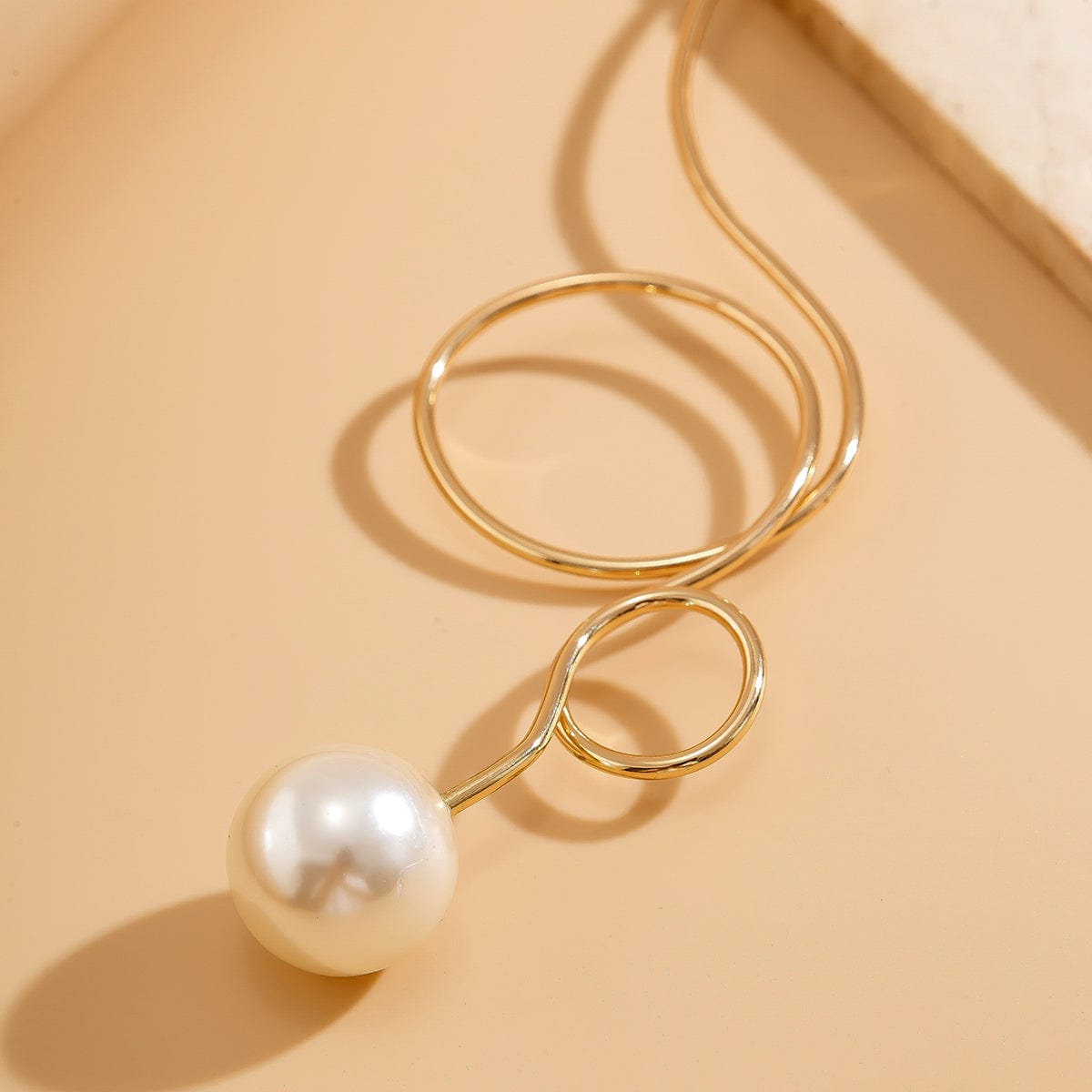 Minimalist Spiral Pearl Pendant Open Collar Necklace