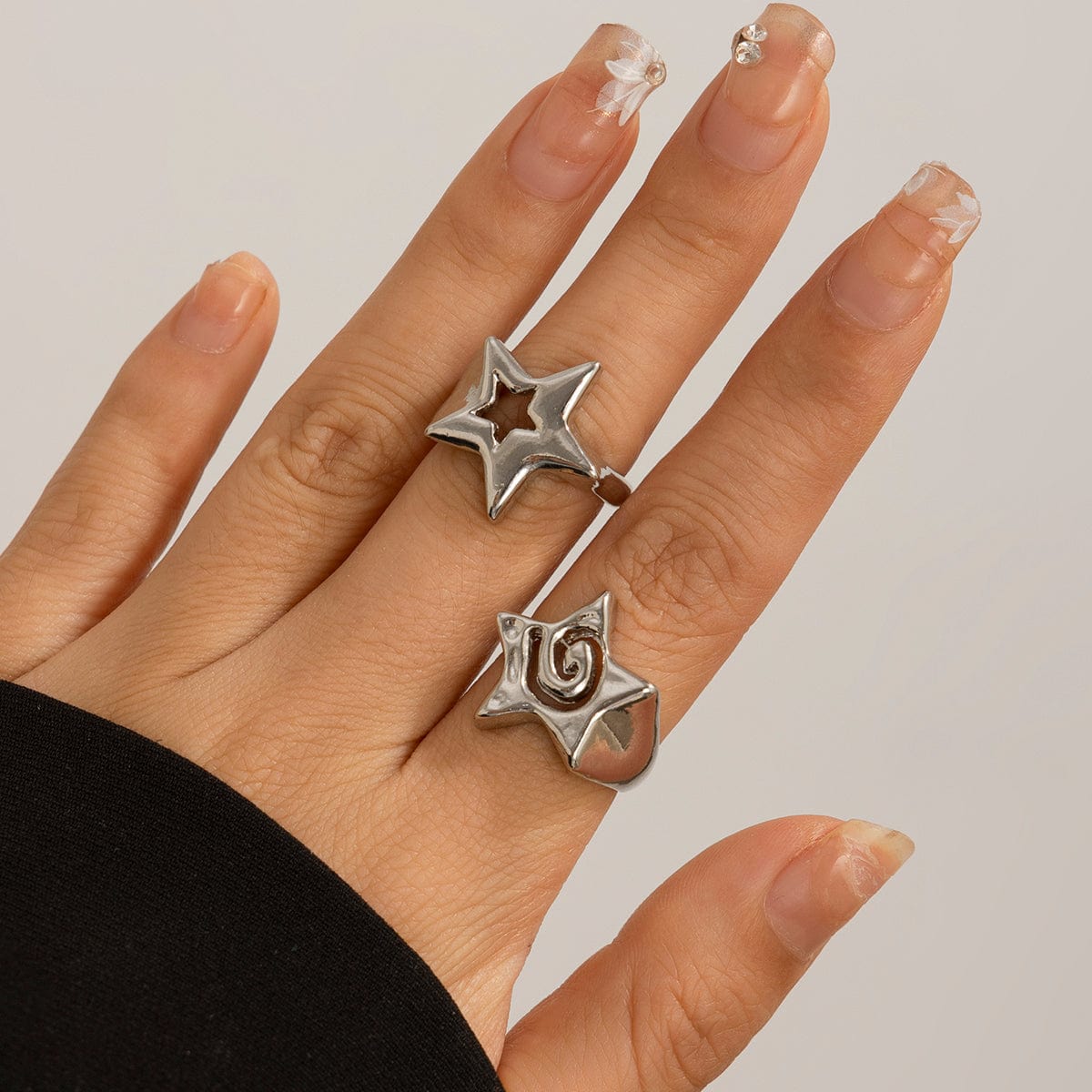 Newly 2Pcs Hollow Star Spiral Open Ring Set