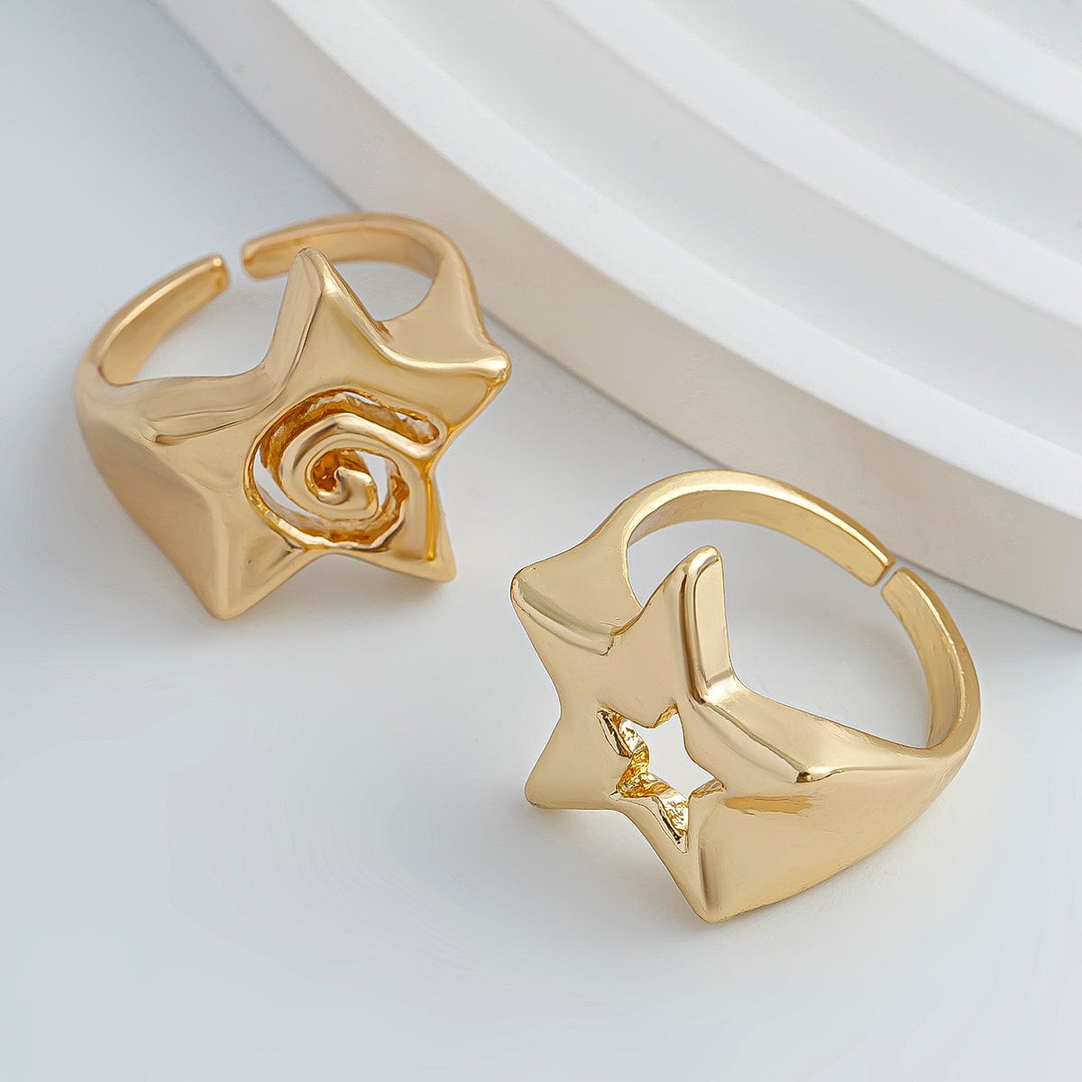 Newly 2Pcs Hollow Star Spiral Open Ring Set