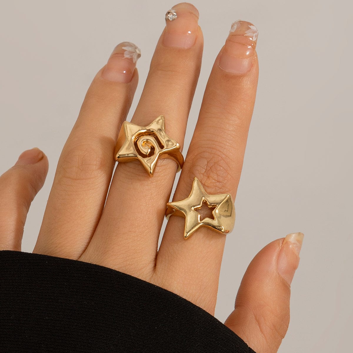 Newly 2Pcs Hollow Star Spiral Open Ring Set