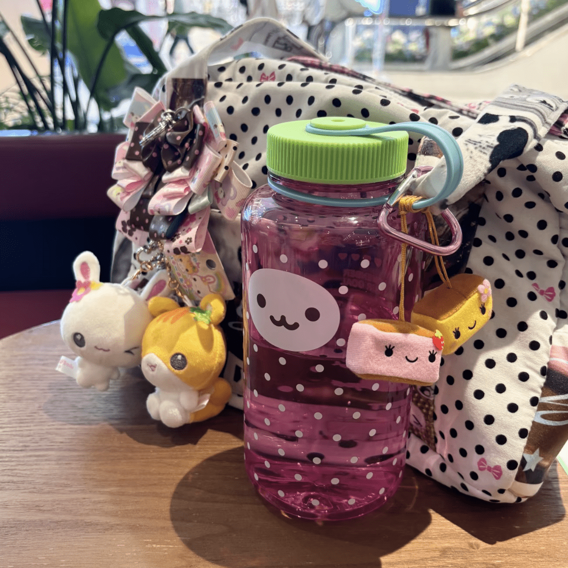 Pink Smiley Polka Dots 1000ml Portable Water Cup - ArtGalleryZen