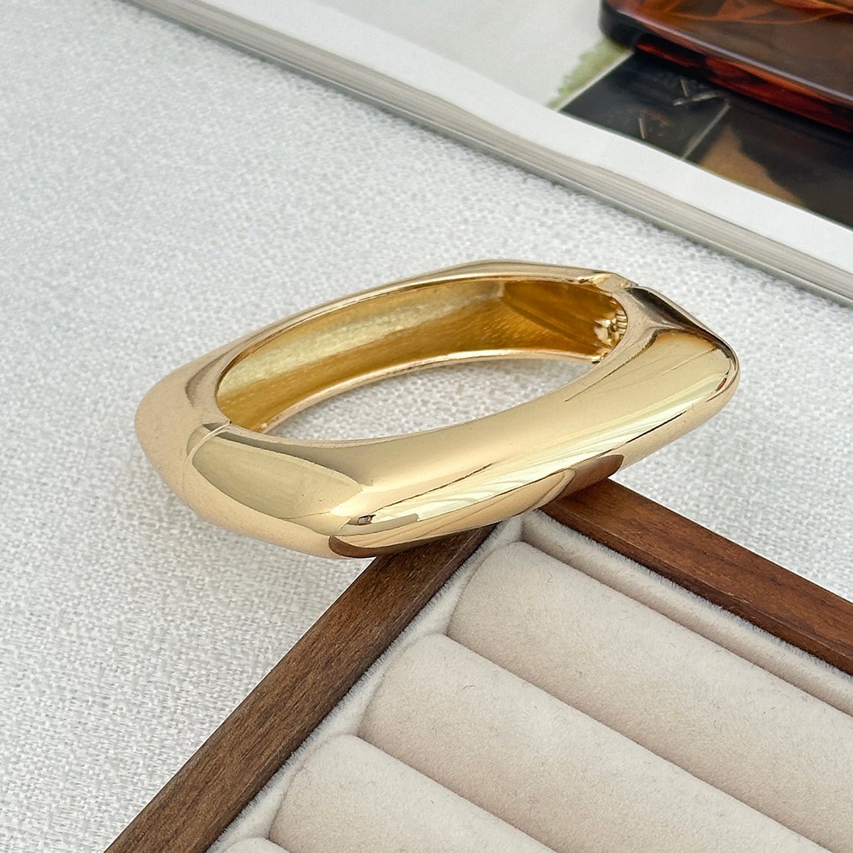 Red Chunky Square Bangle Bracelet Set - ArtGalleryZen