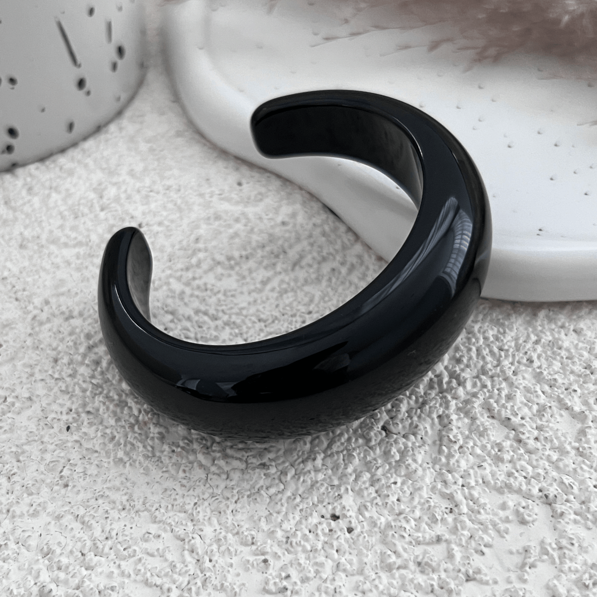 Retro Glossy Resin Open Bangle Bracelet - ArtGalleryZen