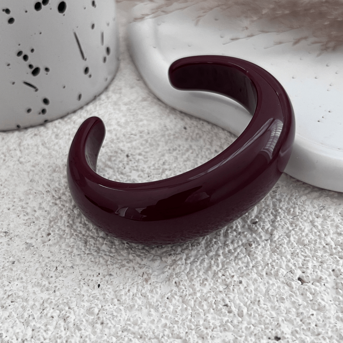 Retro Glossy Resin Open Bangle Bracelet - ArtGalleryZen