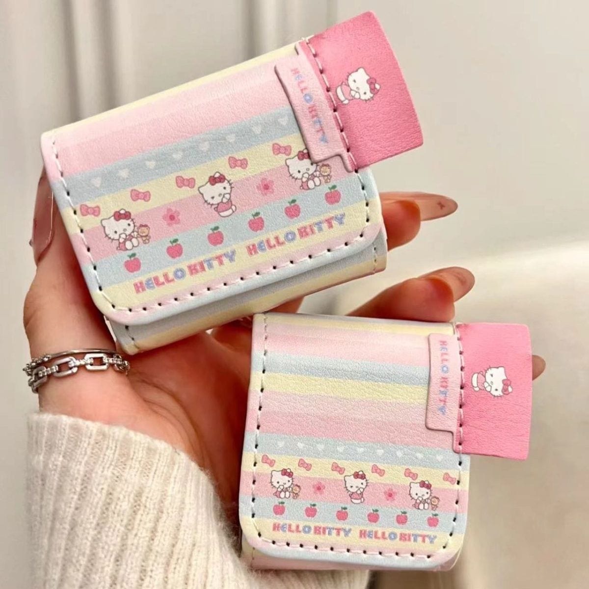 Sanrio Hello Kitty AirPods Earphone Leather Case