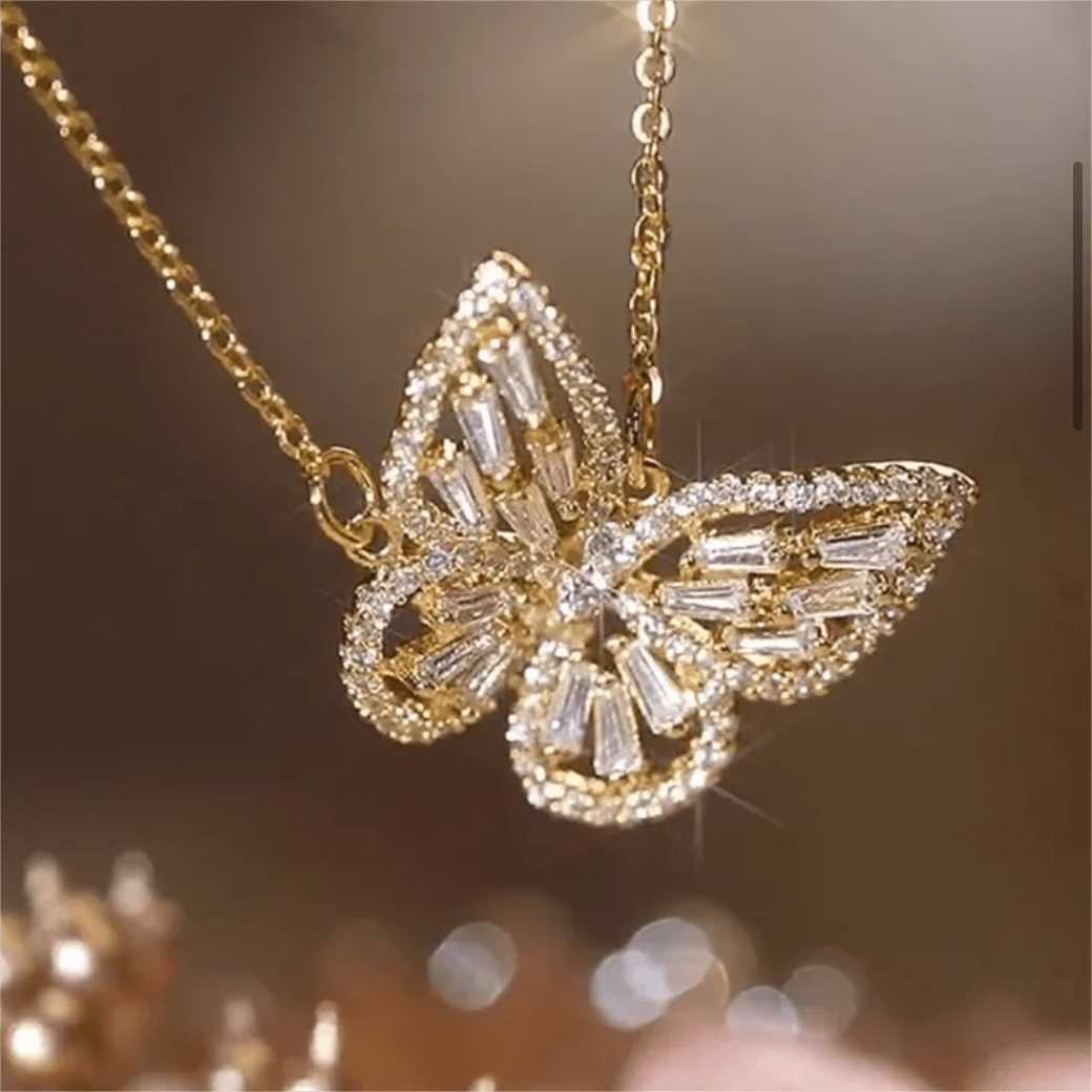 Sparkling Crystal Rhinestone Inlaid Hollow Butterfly Necklace