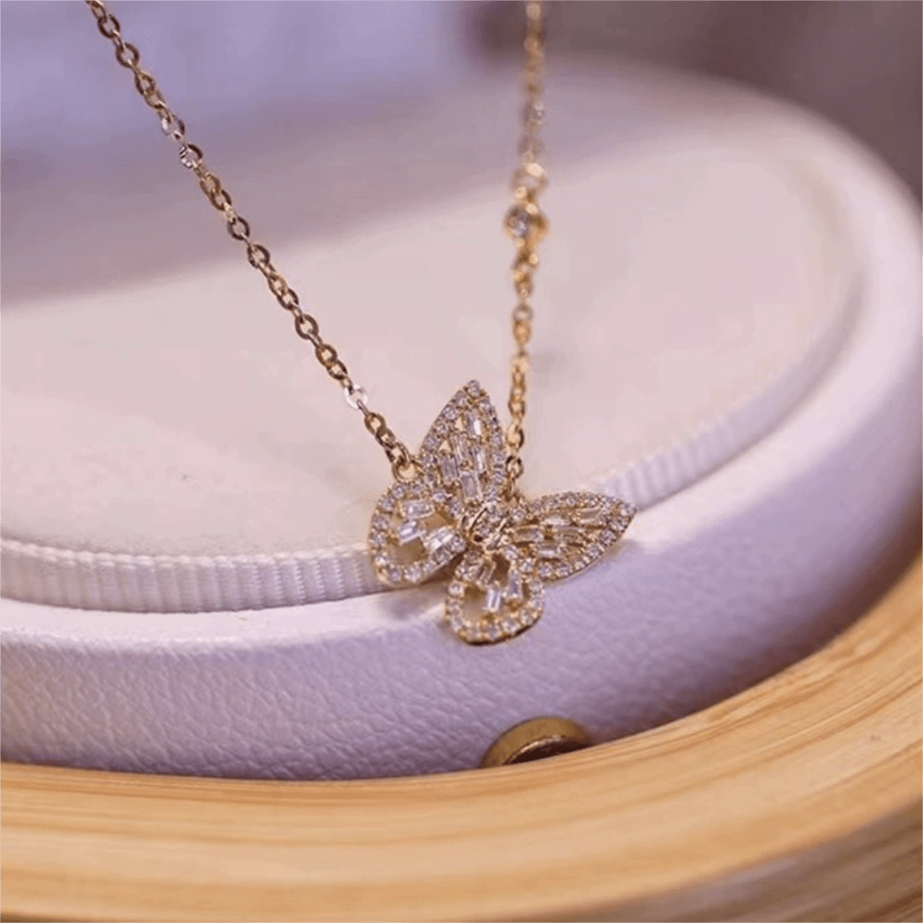 Sparkling Crystal Rhinestone Inlaid Hollow Butterfly Necklace