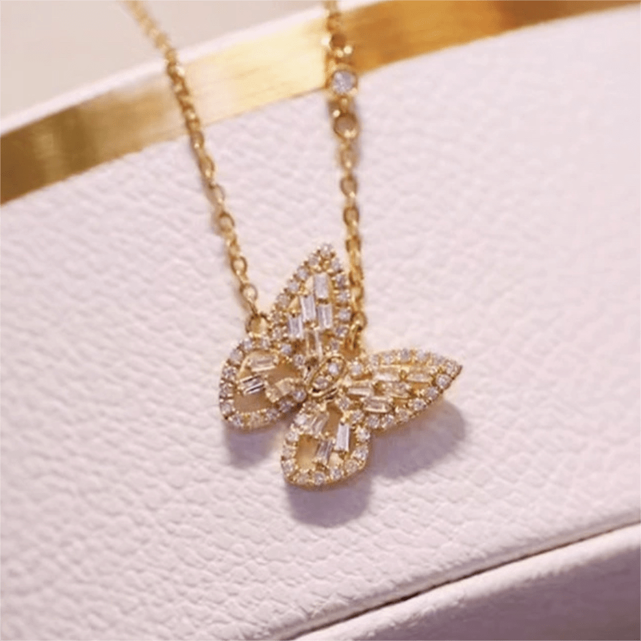 Sparkling Crystal Rhinestone Inlaid Hollow Butterfly Necklace