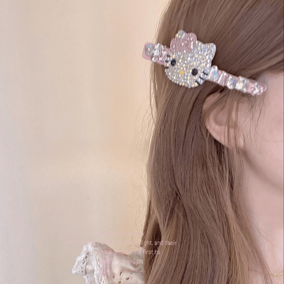 Sparkling Sanrio Hello Kitty Rhinestone Hair Clip