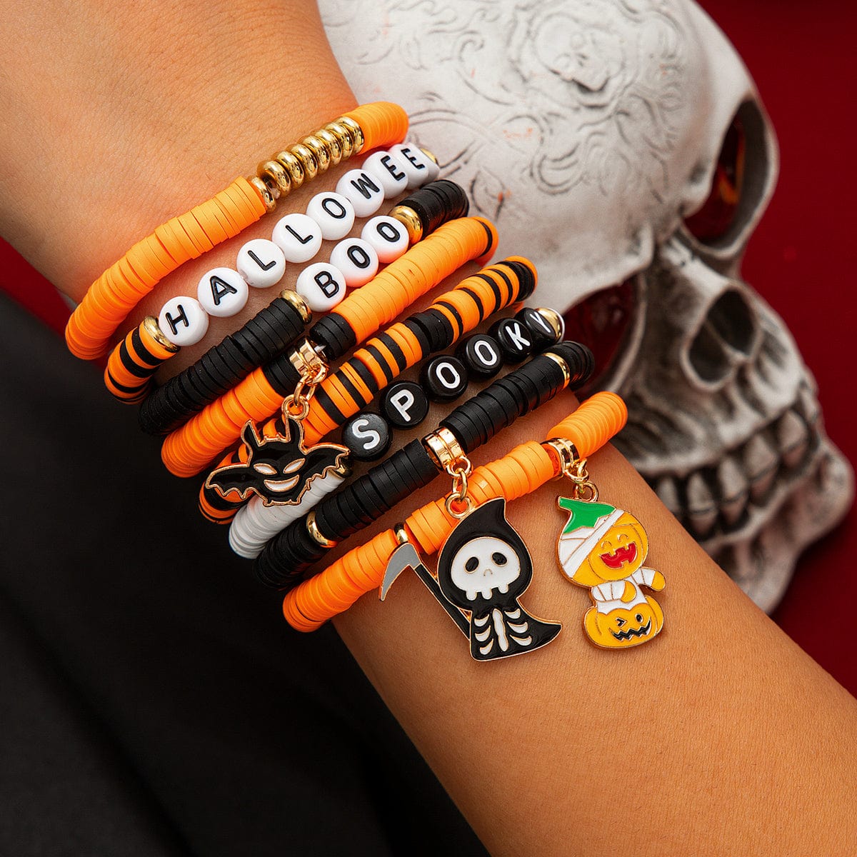 Spooky 8Pcs Halloween Bat Skeleton Pumpkin Charm Letter Beaded Bracelet Set