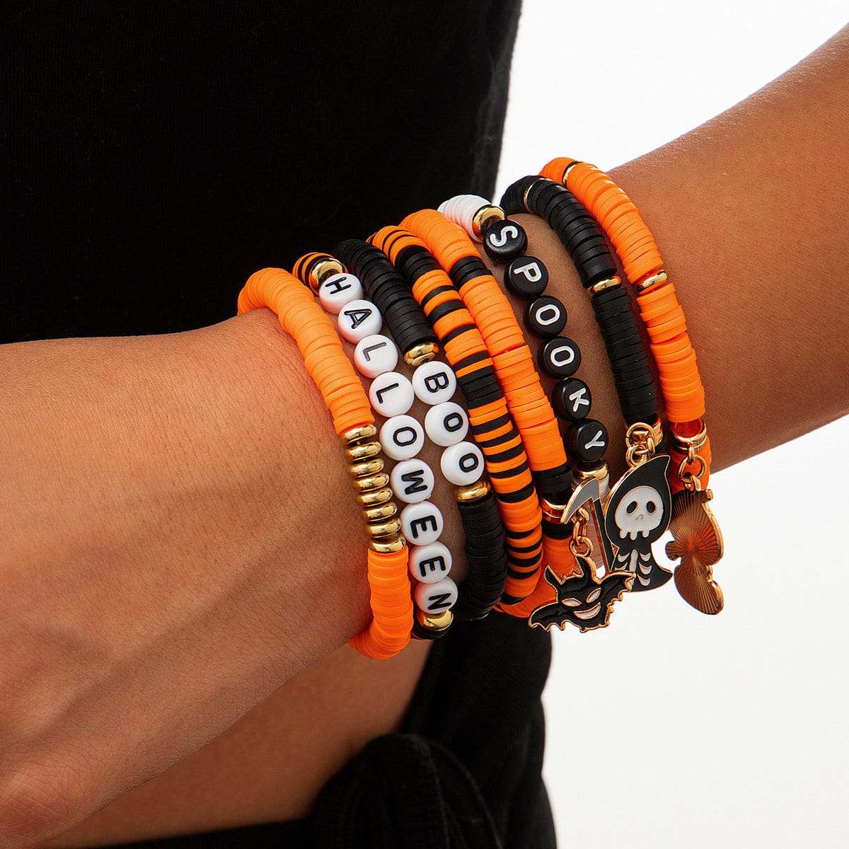 Spooky 8Pcs Halloween Bat Skeleton Pumpkin Charm Letter Beaded Bracelet Set