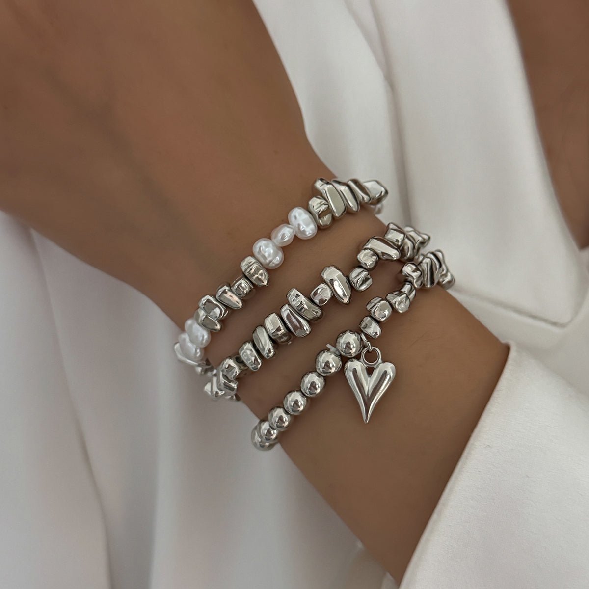 Stylish 3pcs Heart Charm Pearl Irregular Beaded Chain Bracelet Set - ArtGalleryZen