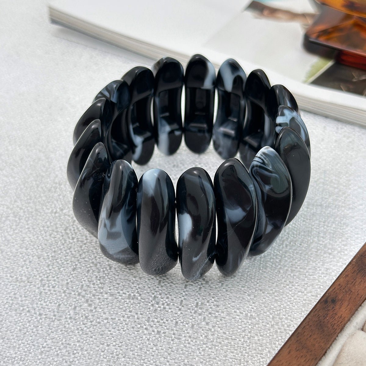 Stylish Chunky Irregular Resin Bangle Bracelet - ArtGalleryZen