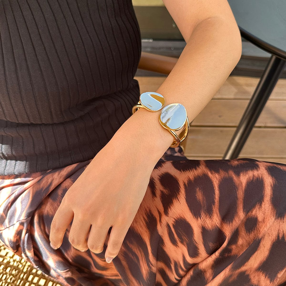 Stylish Geometric Asymmetric Pattern Bangle Bracelet - ArtGalleryZen