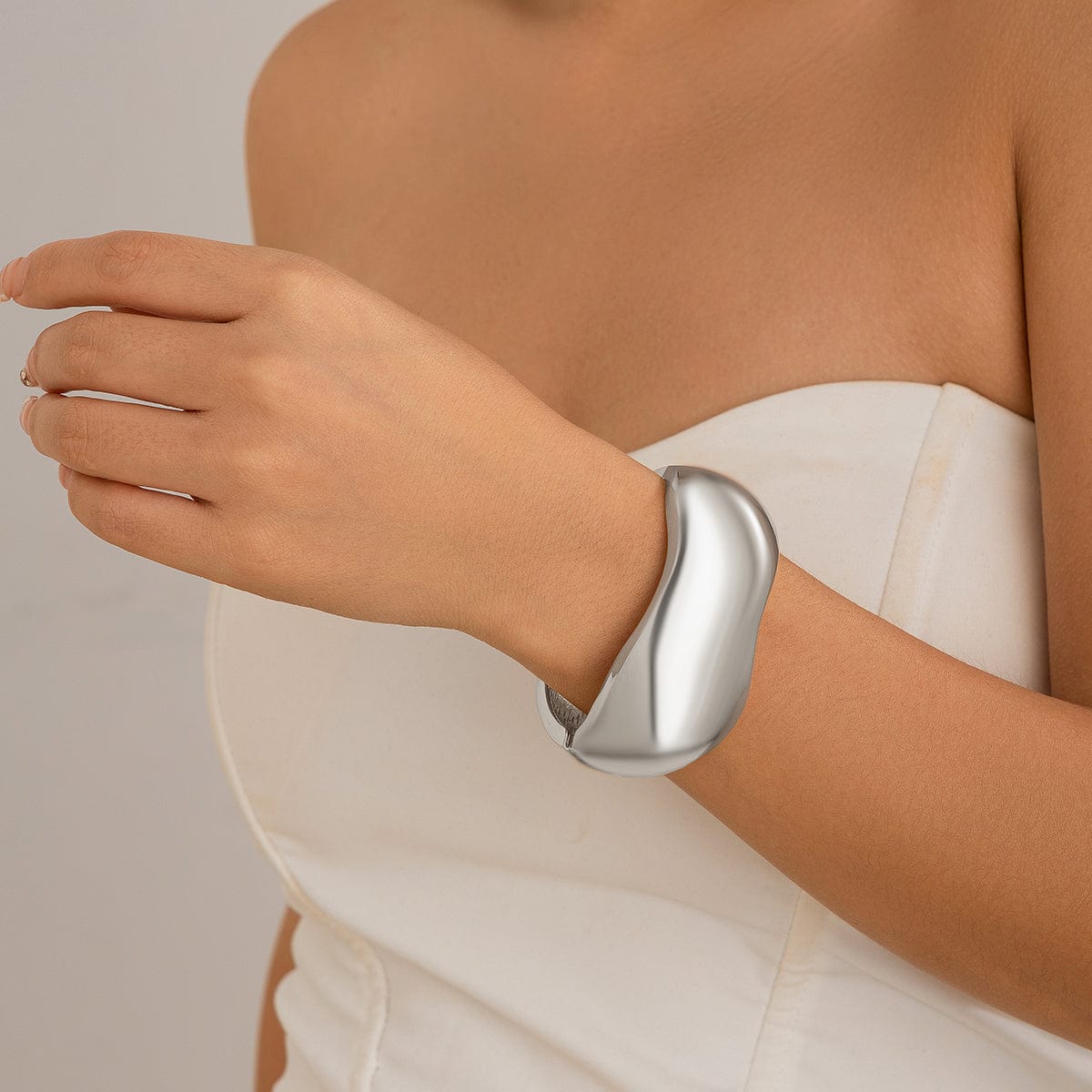 Stylish Gold Silver Plated Chunky Glossy Wide Cuff Bangle Bracelet