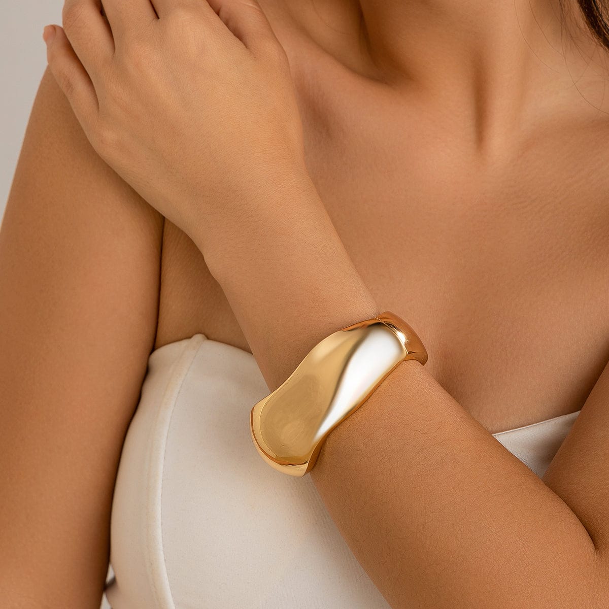 Stylish Gold Silver Plated Chunky Glossy Wide Cuff Bangle Bracelet