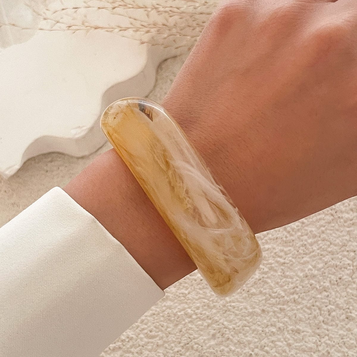 Stylish Irregular Gradient Resin Bangle Bracelet