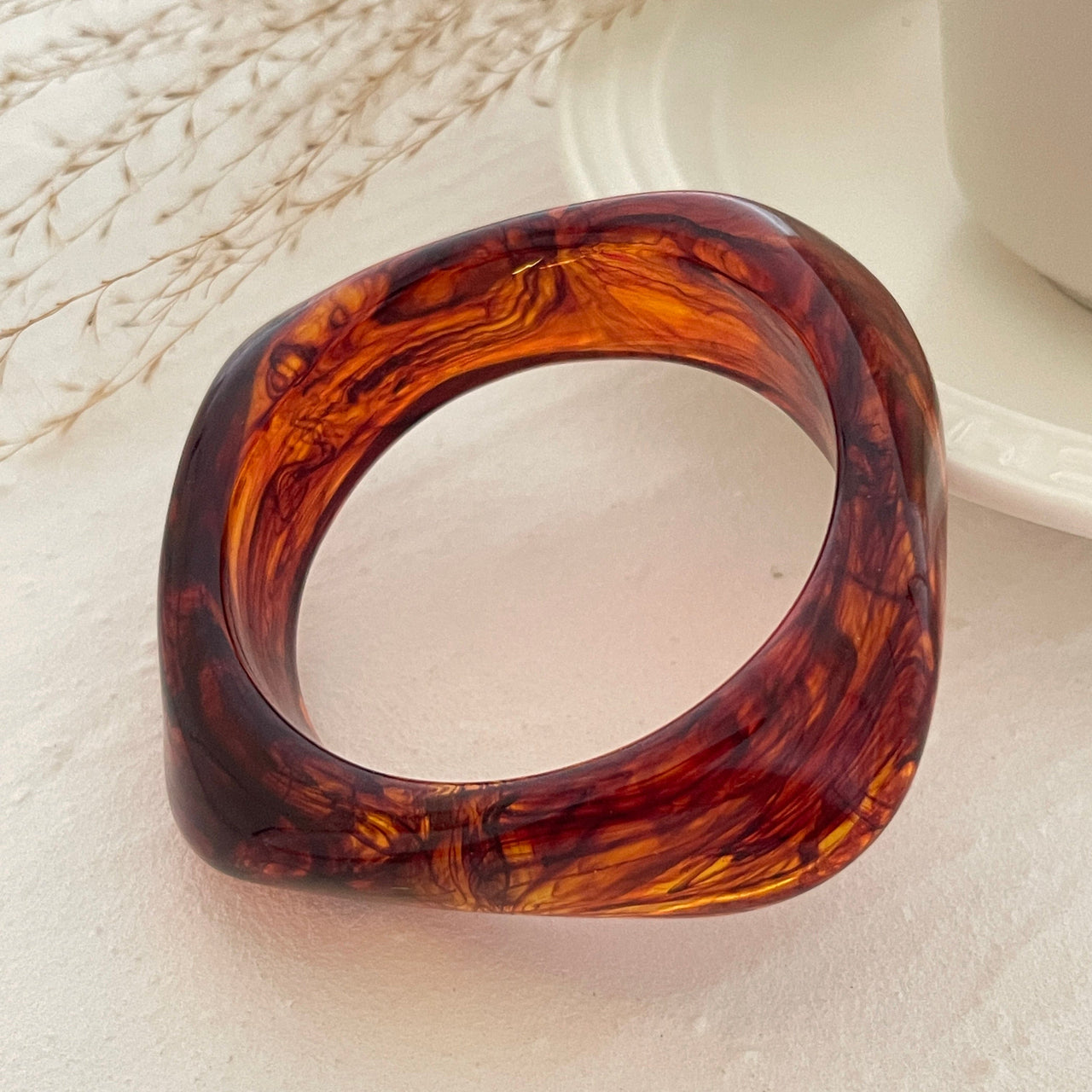 Stylish Irregular Gradient Resin Bangle Bracelet