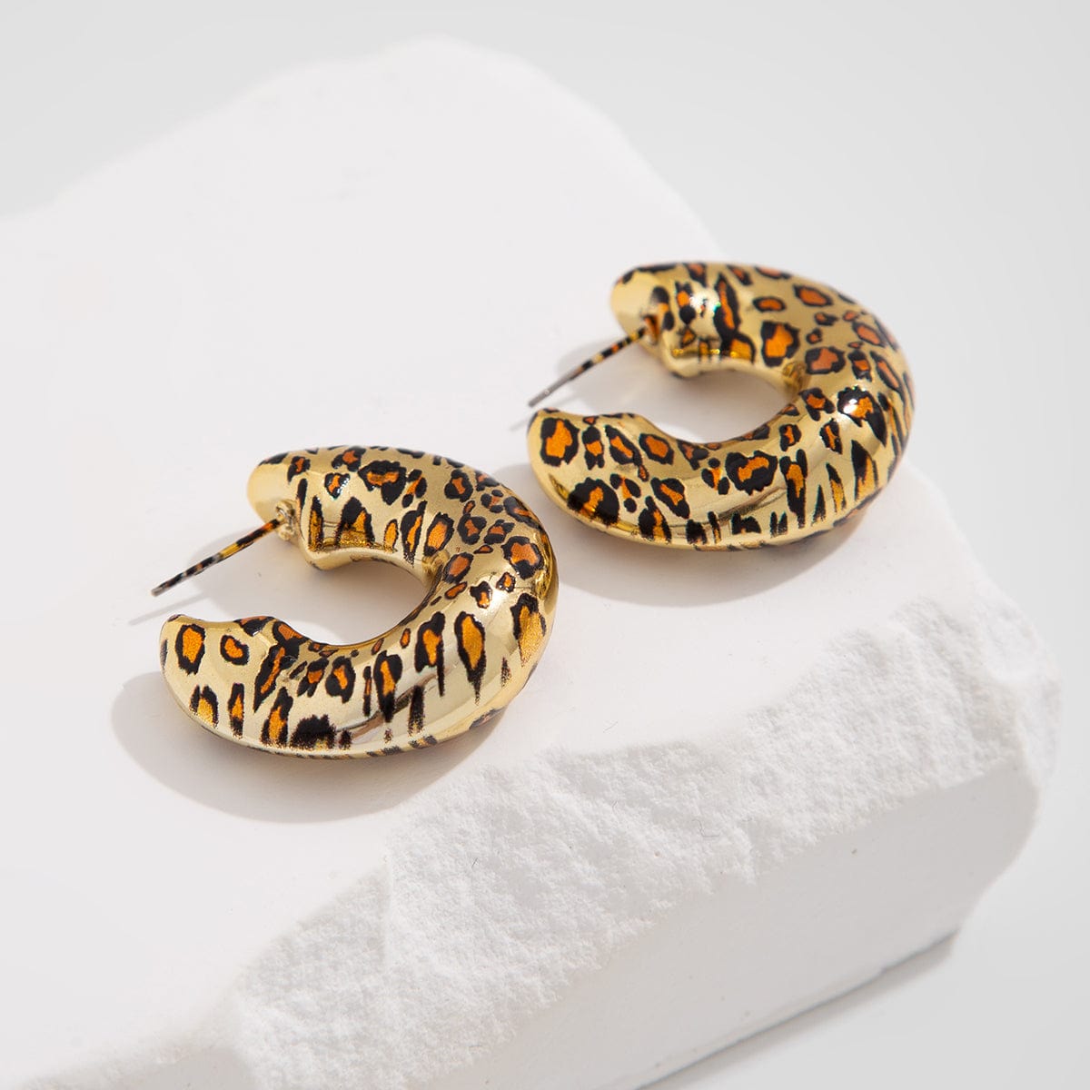 Stylish Leopard C Shaped Stud Earrings