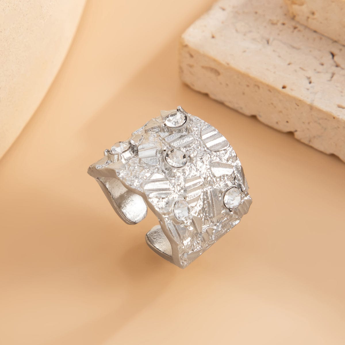 Stylish Rhinestone Inlaid Chunky Textured Square Ring - ArtGalleryZen