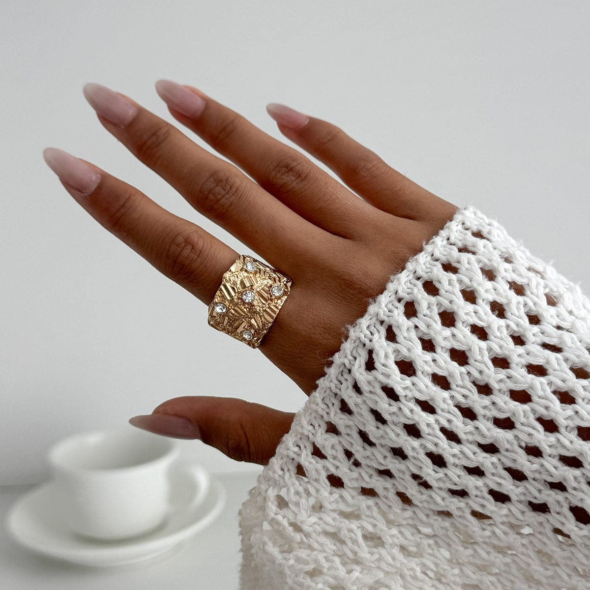 Stylish Rhinestone Inlaid Chunky Textured Square Ring - ArtGalleryZen