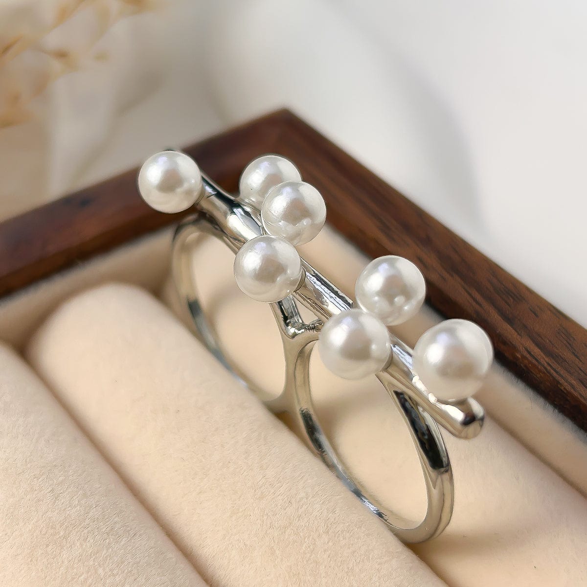 Stylish Twisted Hat Pearl Double Finger Ring Set