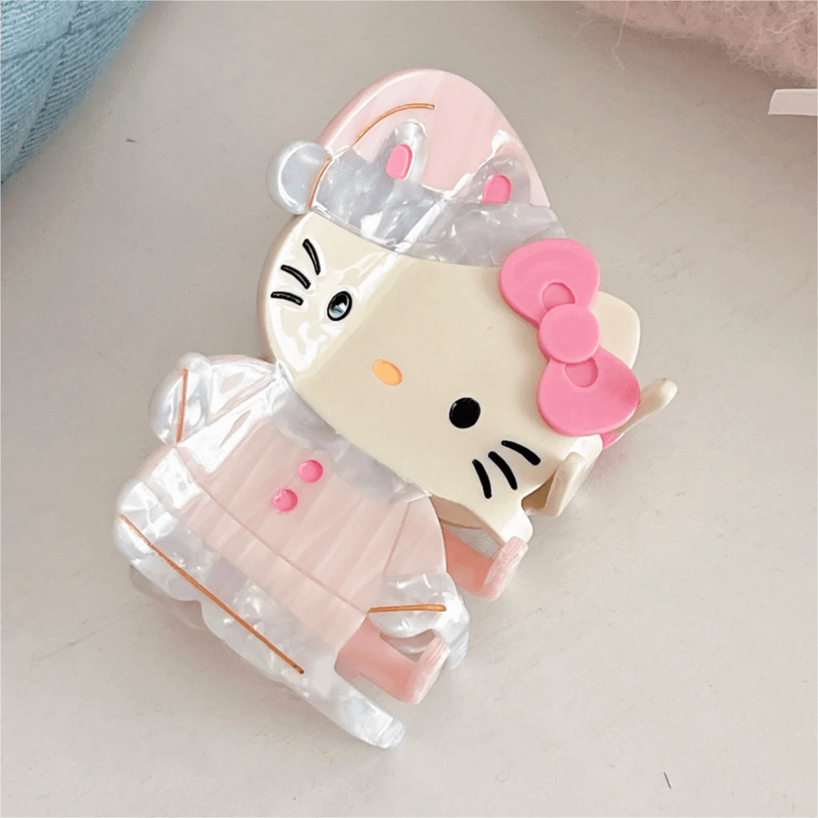 Sweet Hello Kitty Sleepwear Acetate Acrylic Hair Claw Hair Clip