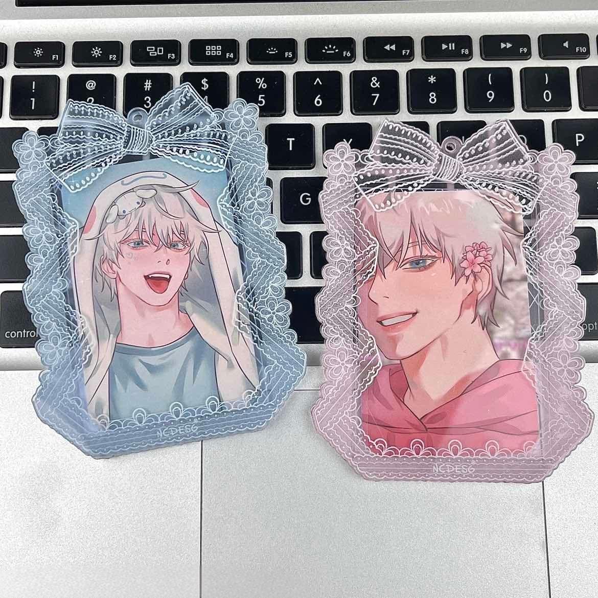 Sweet Lace Bowknot Kpop Acrylic Photocard Holder - ArtGalleryZen