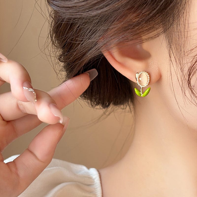 Sweet Pearl Inlaid Cat's Eye Stone Tulip Earrings - ArtGalleryZen