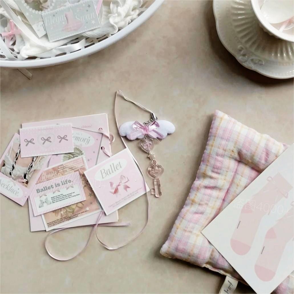 Sweet Pink Bowknot Wing Heart Star Keychain Phone Strap - ArtGalleryZen