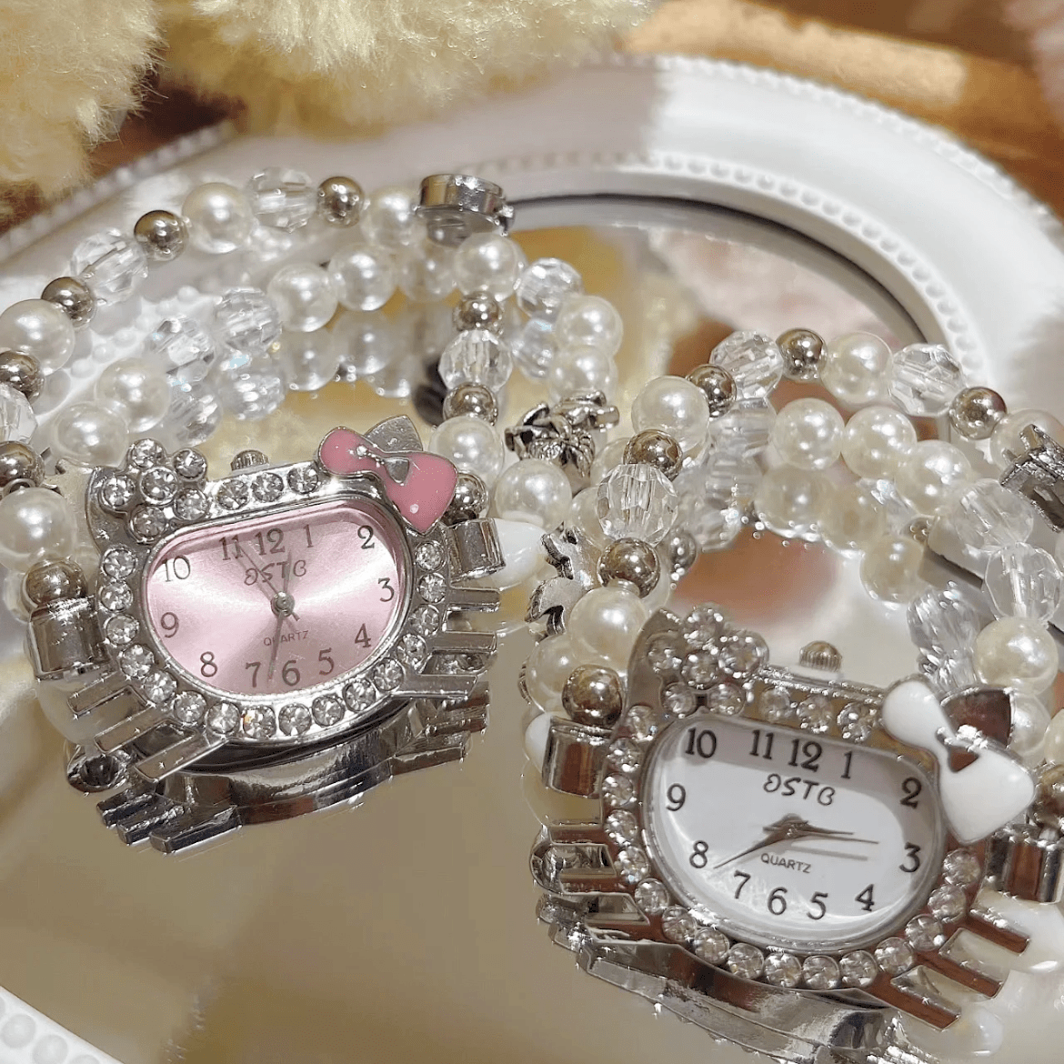 Sweet Rhinestone Inlaid Cupid Charm Pearl Chain Hello Kitty Watch